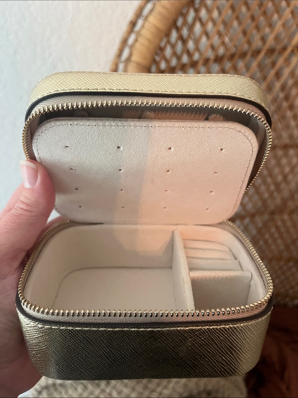 Kate Spade jewelry holder - Picture 4 of 4